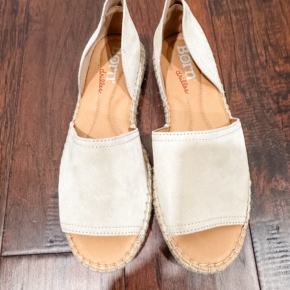 Born drilles, Cream Suede Espadrille Women's Shoes, Size 9.5, NEVER WORN
